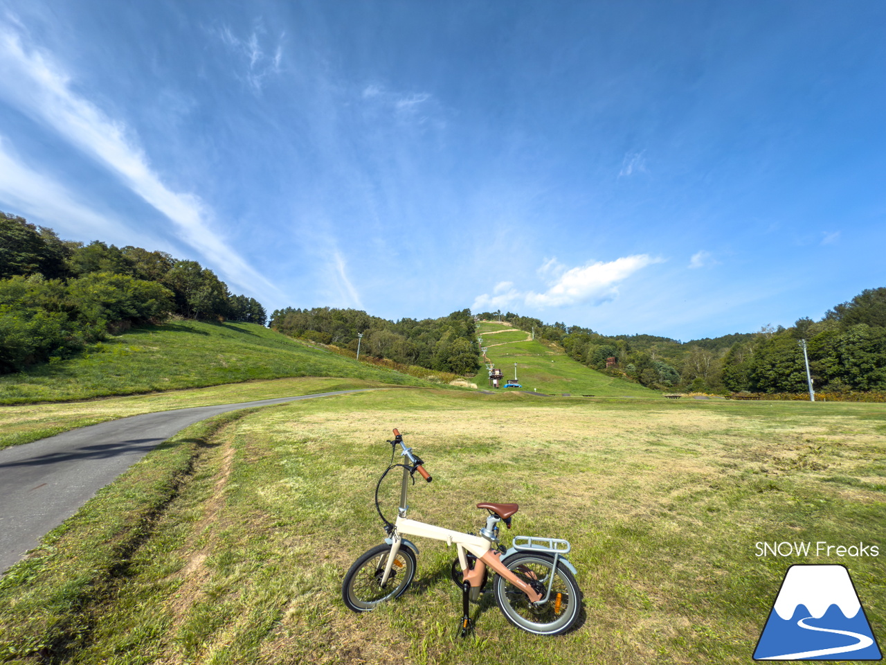 冬は羊蹄山を望む絶景のローカルゲレンデ…。俱知安町営旭ケ丘スキー場を電動アシスト自転車『ADO Air Carbon』で登ってみました(^^)/